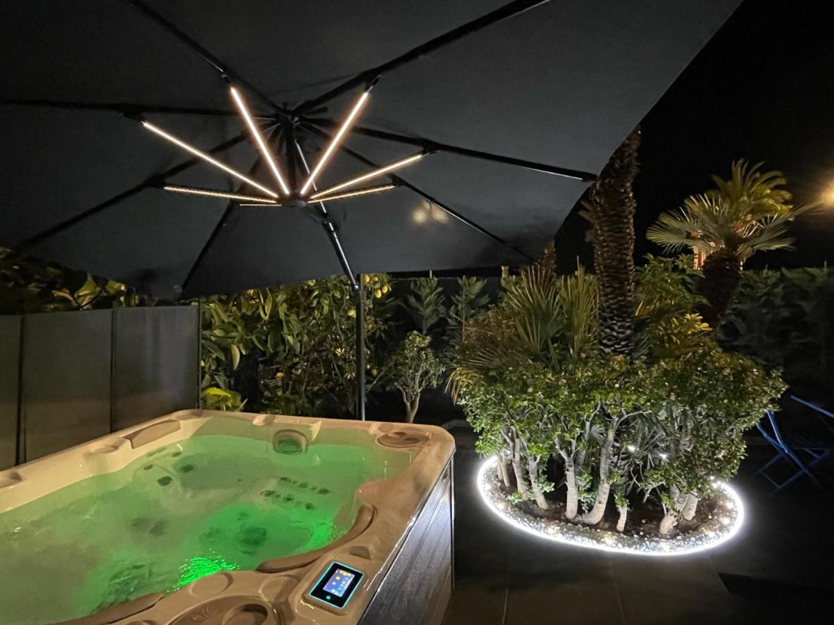 Ferienwohnung Luxury Garden Jacuzzi Promenade Nizza Exterior foto