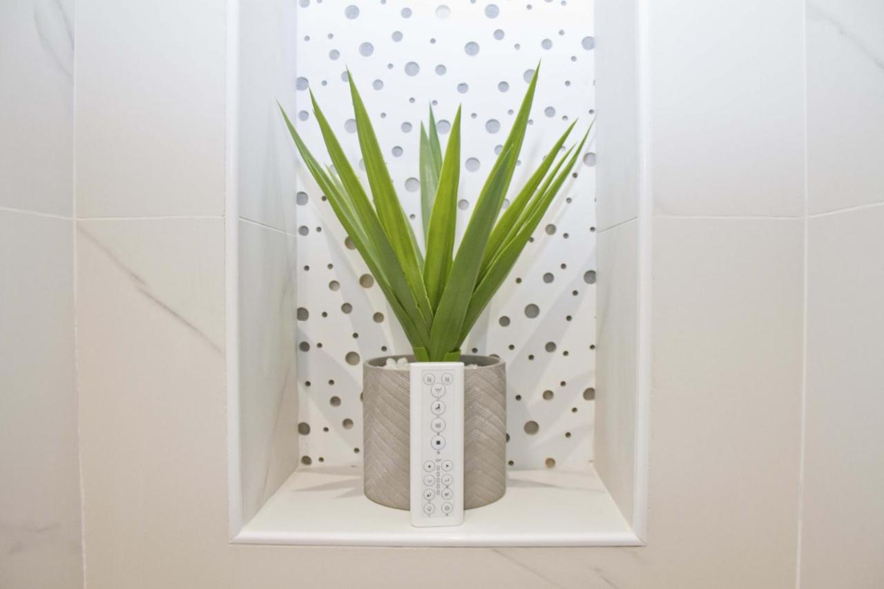 Ferienwohnung Luxury Garden Jacuzzi Promenade Nizza Exterior foto